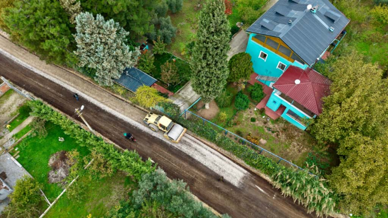 Gençali’de yollar yenilendi, trafik daha güvenli