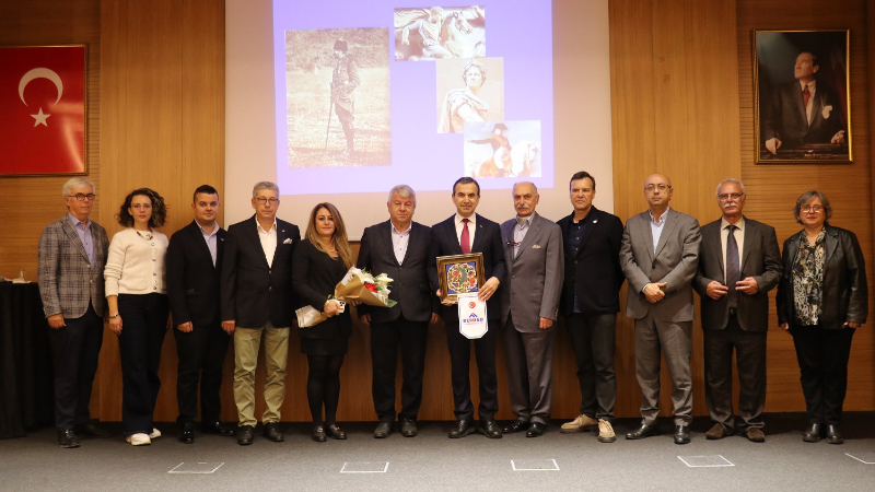 Dr. Naim Babüroğlu: “Atatürk, tarihin kıskandığı bir liderdir”