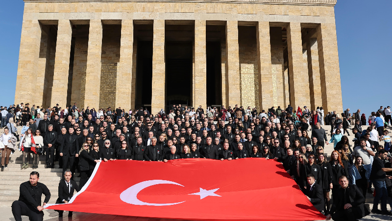 Bursa Büyükşehir'den Anıtkabir'e vefa ziyareti