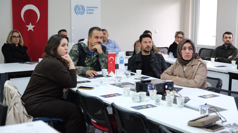 Yıldırım Belediyesi personeline kadına şiddet farkındalığı eğitimi