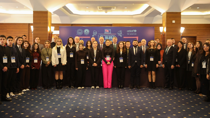 Dijital çağda çocuk hakları Bursa’daki forumda ele alındı