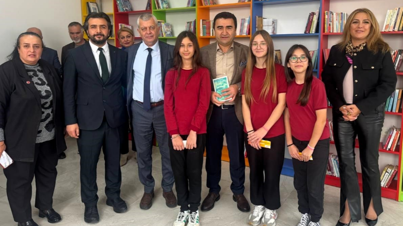 Osmangazi’de Yıldırım Gürses Ortaokulu’na yeni kütüphane açıldı