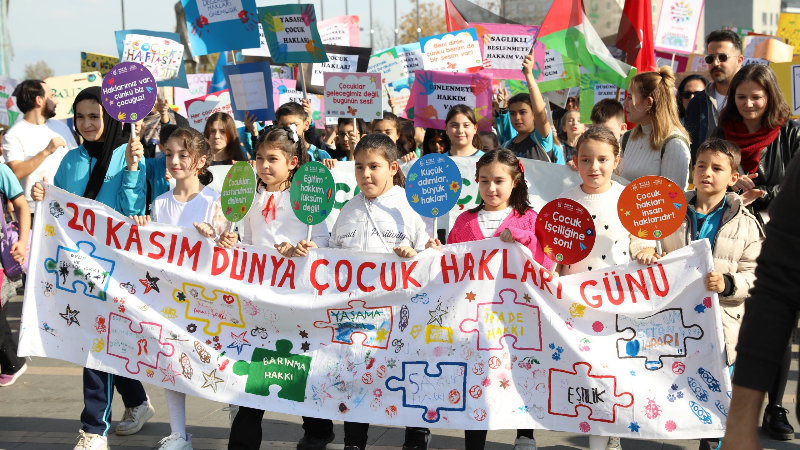 Bursa’da Çocuk Hakları Festivali coşkuyla kutlandı