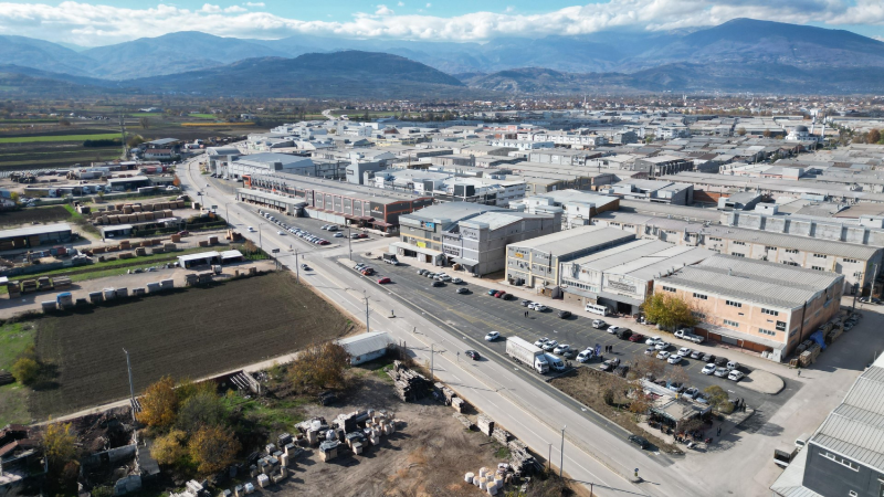 İnegöl sanayisine 261 araçlık otopark ve bisiklet yolu yatırımı