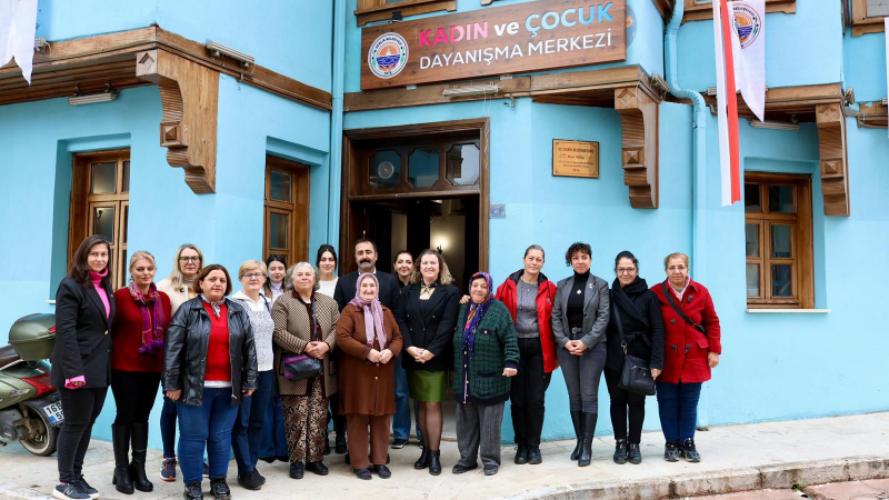Gemlik’te kadın dayanışması merkezinde etkinlikler hız kesmiyor