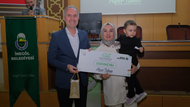 Aile Okulu'nda dereceye girenler ödüllerini aldı