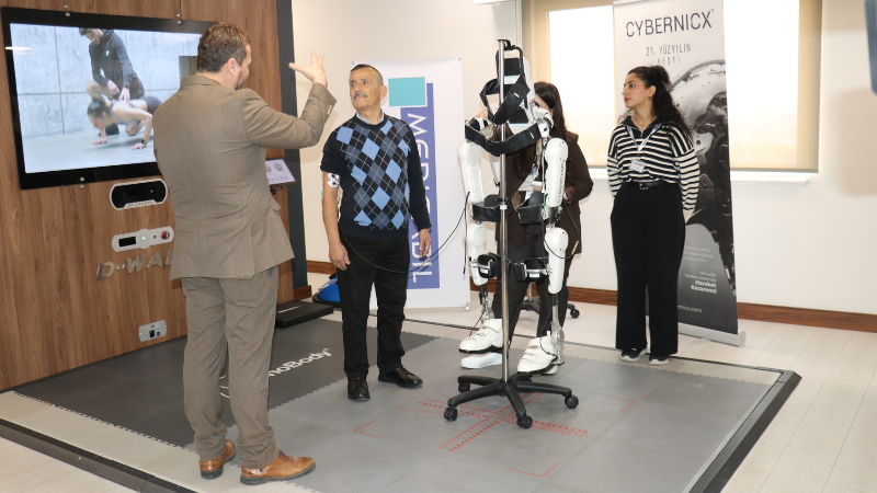 Medicabil Nilüfer Hastanesi’nde robotik yürüme rehabilitasyonu başladı