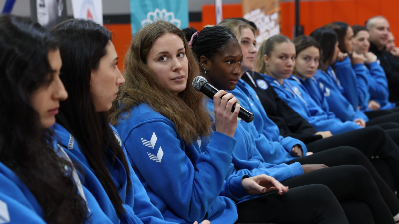 Nilüfer’in Sultanları Ahmet Erdem Anadolu Lisesi öğrencileriyle buluştu