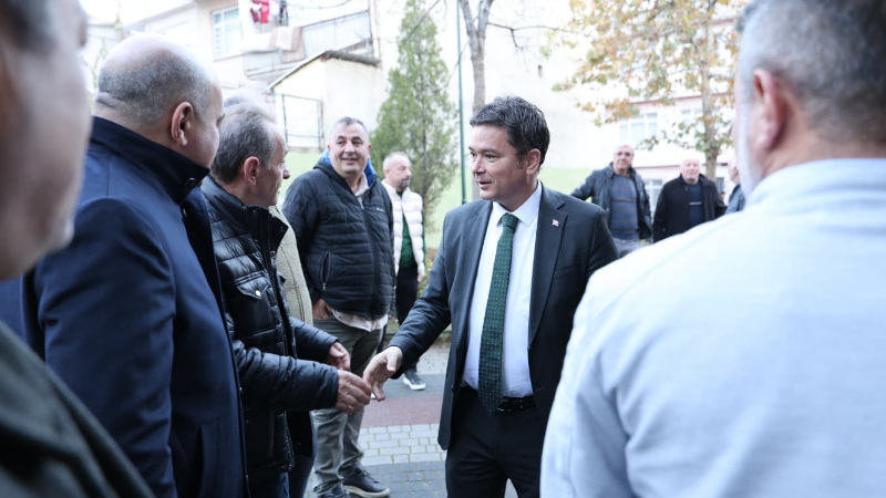 Osmangazi’de hizmet maratonu: Başkan Aydın Namık Kemal Mahallesi’ndeydi