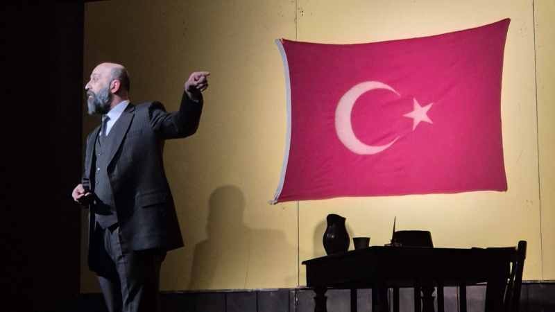 Mehmet Akif’in hayatı İnegöl sahnesinde