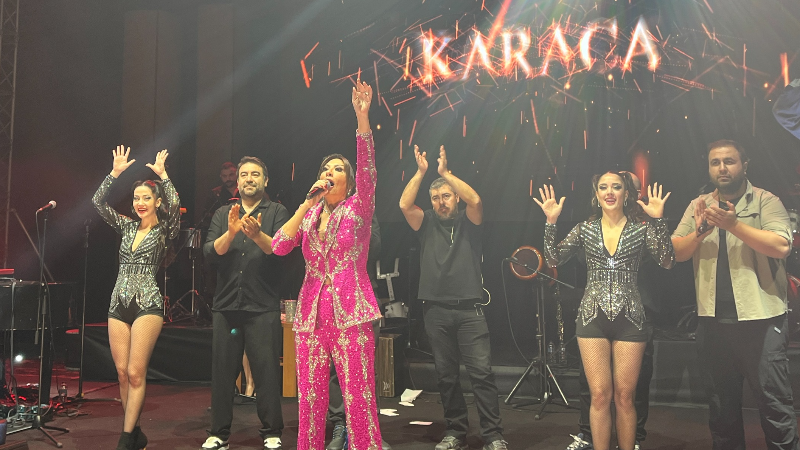 Işın Karaca’dan Bursa’da yeni yıl coşkusu