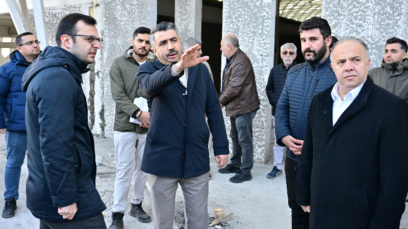 Piremir Pazar Yeri gençlik ve spor merkezine dönüşüyor