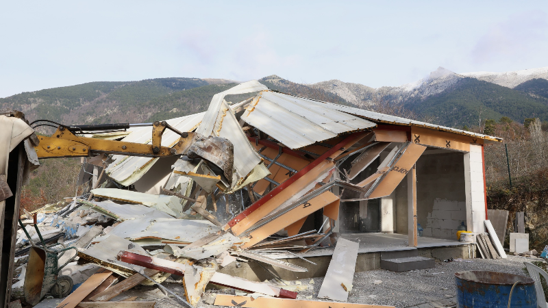 Uludağ eteklerinde kaçak yapıya geçit yok