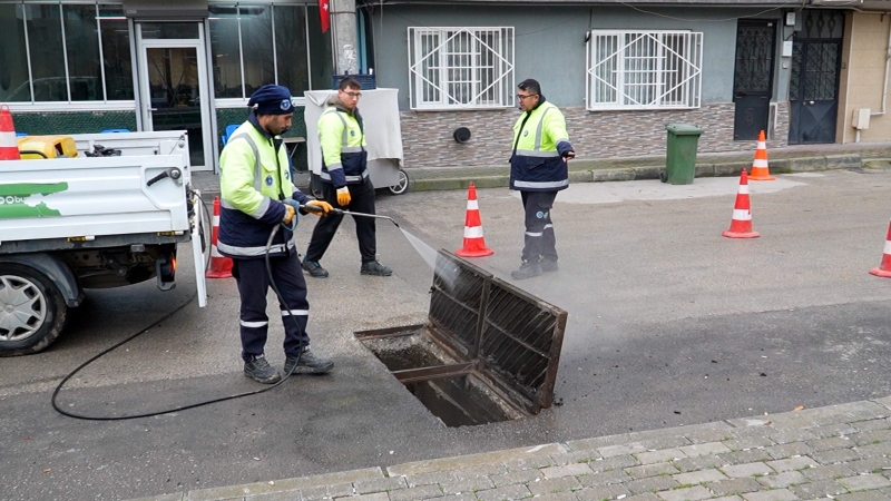 Bursa’da sel riskine karşı dere ve ızgara temizliği hızlandı
