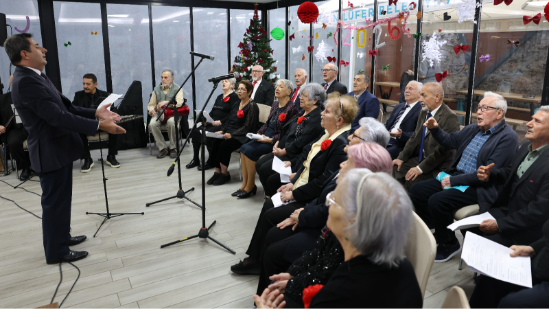 Nilüfer Belediyesi’nden yaşlılara yeni yıl etkinliği