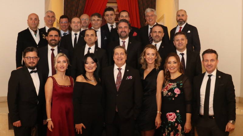 BALKANTÜRKSİAD ailesi yeni yılı birlik ve dayanışma gecesiyle karşıladı