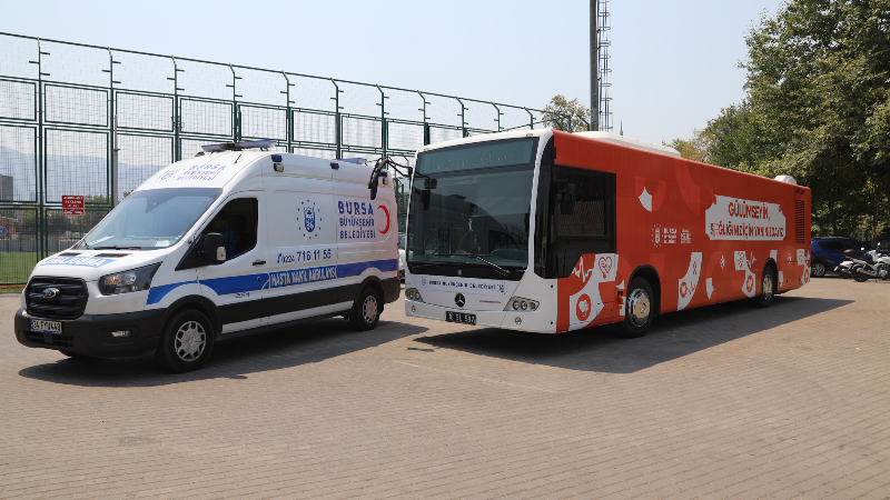 Bursa’da evde sağlık hizmetiyle binlerce hastaya şifa