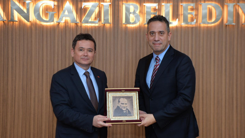 CHP Grup Başkan Vekili Başarır Osmangazi’de temaslarda bulundu