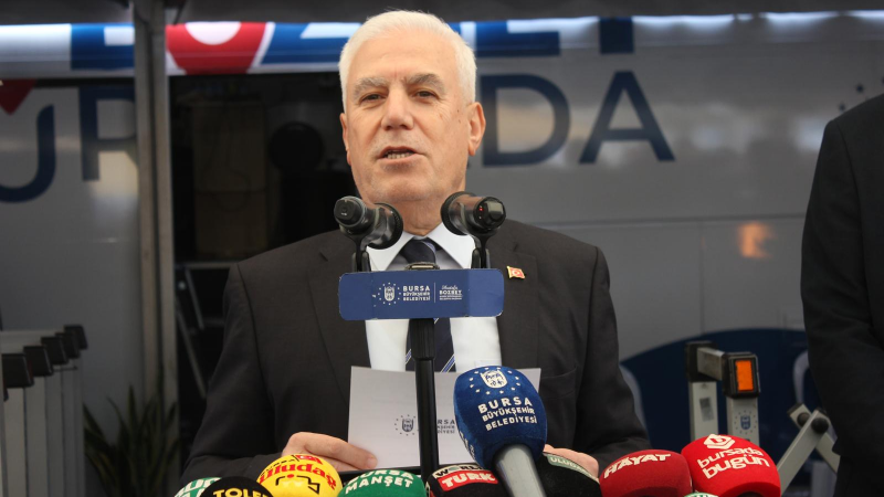 Bursa Büyükşehir Belediye Başkanı Mustafa Bozbey'e saldırı girişimi!