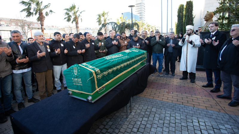 Büyükşehir personeli Yüksel Akkelle son yolculuğuna uğurlandı