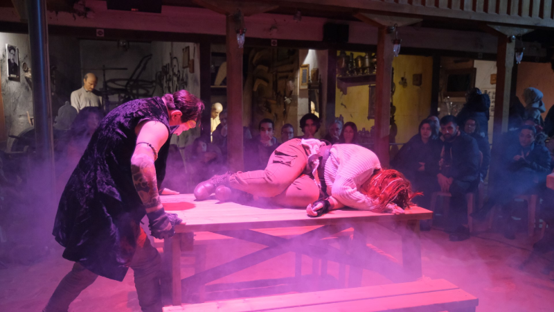 İnegöl’de sanat rüzgarı: Tiyatro festivali kapanışını yaptı