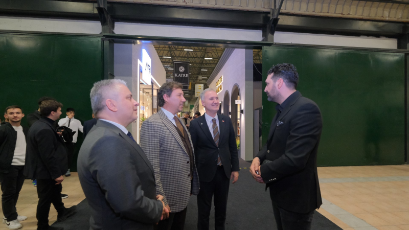 İnegöl mobilyası İstanbul Mobilya Fuarı’nda vitrine çıktı
