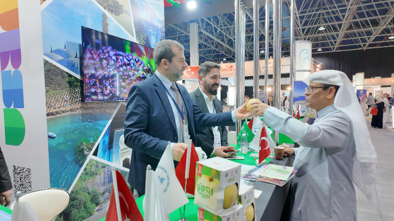 Gürsu’nun tescilli armudu Cidde’de tanıtıldı