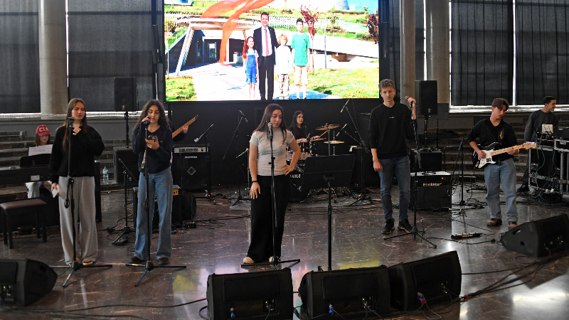 Osmangazi’de liseliler müzikle sahne aldı