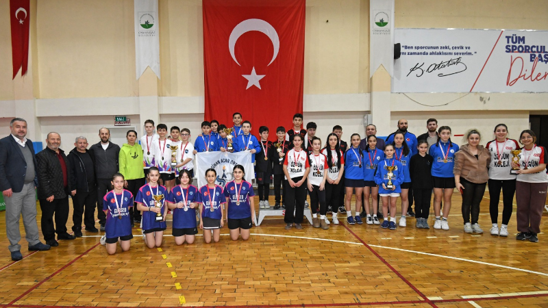 Badmintonun yıldızları Bursa’da parladı