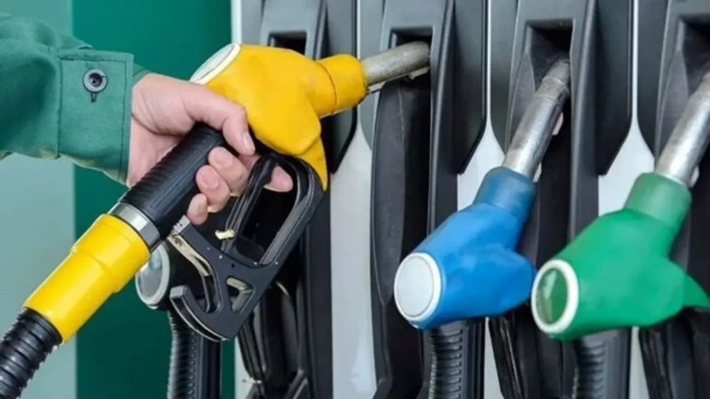 Akaryakıtta yeni artış: Zam pompaya yansıdı