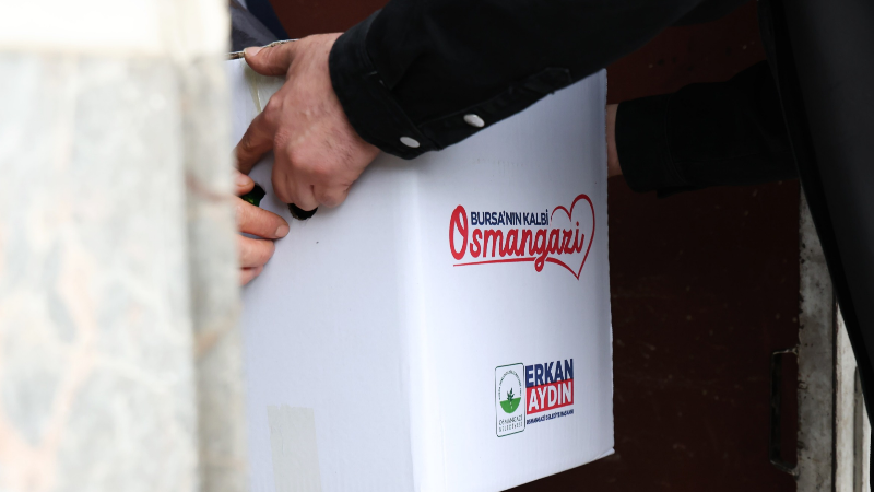 Osmangazi Belediyesi ihtiyaç sahiplerinin yanında