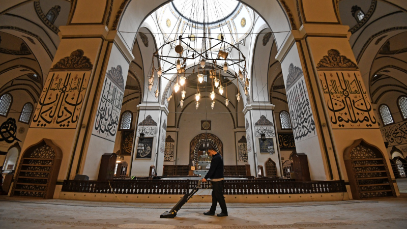 Osmangazi’den Ulu Cami’de Ramazan hazırlığı