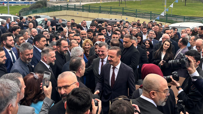 Nilüfer’de siyasetin "Anahtarı" teslim edildi