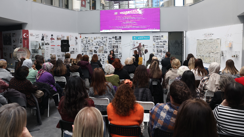 Nilüfer’de Medeni Kanun’un 100. yılı masaya yatırıldı