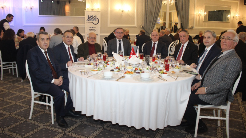 Maliye ve iş dünyası temsilcileri Bursa’da iftar sofrasında bir araya geldi