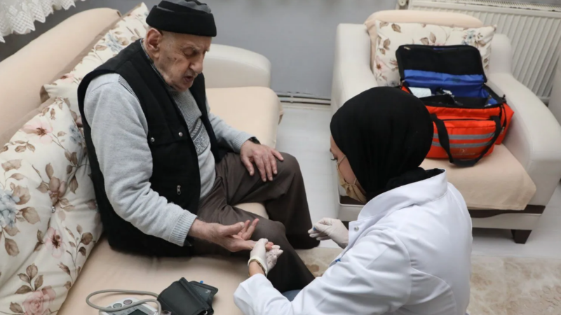 Anahtar Parti’den evde bakım için emeklilik çağrısı