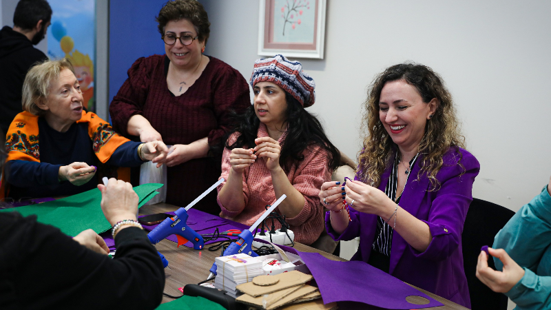 8 Mart öncesi kadınlardan kolektif üretim