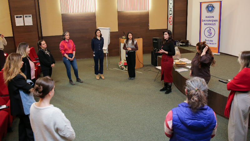 Bursa’da kadın çalışanlardan kolektif sanat hamlesi