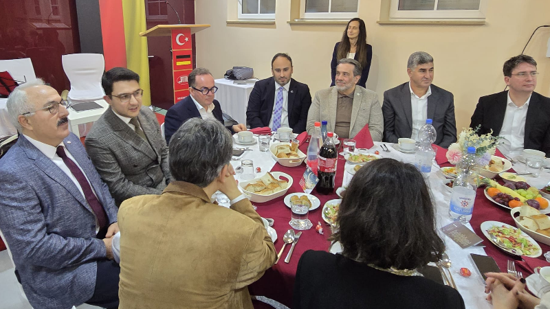 Münih’te DİTİB Mehmet Akif Camii’nde geleneksel diyalog iftarı