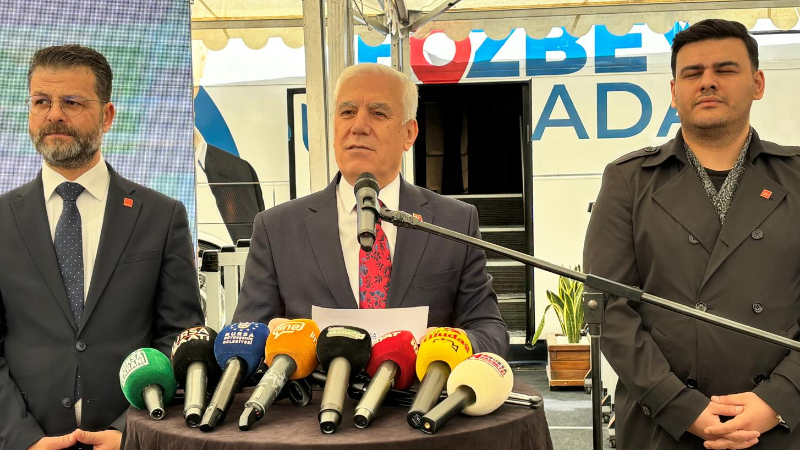 Başkan Bozbey Nilüfer’de sahaya indi: Hizmet halkın ayağına gidiyor