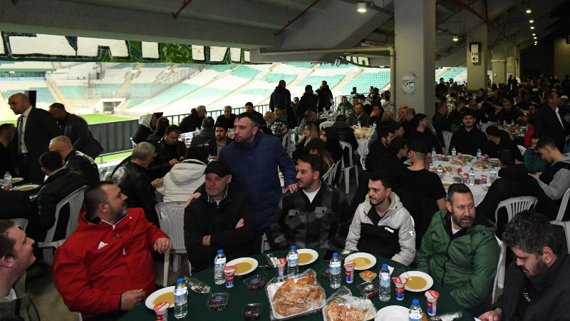 Bursaspor camiası iftar sofrasında buluştu