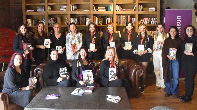 YASAV, Bursalıları kitapların büyülü dünyasıyla buluşturuyor