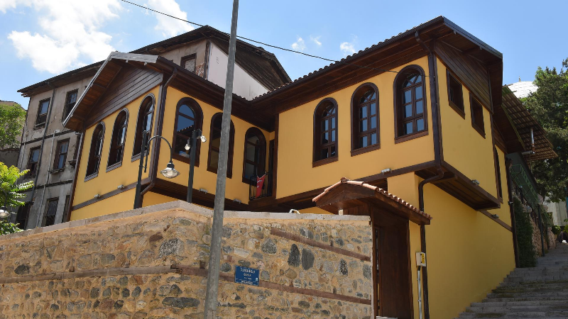 Yıldırım’da modern şehircilik ve tarihi ihya çalışmaları