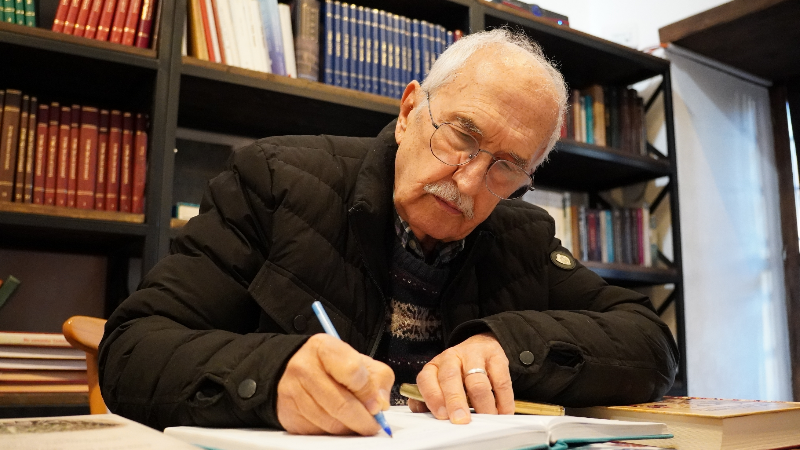 İznik’in 54 yıllık şifa kapısı: Yücel Eczanesi