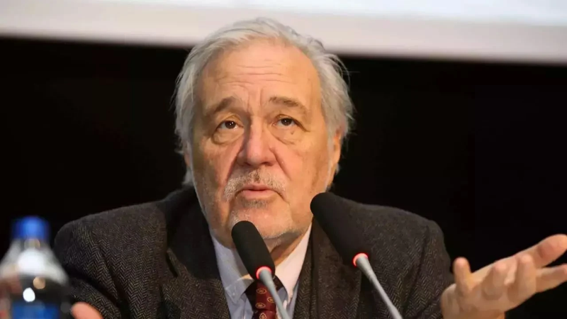 İlber Ortaylı tedavi gördüğü hastanede hayatını kaybetti