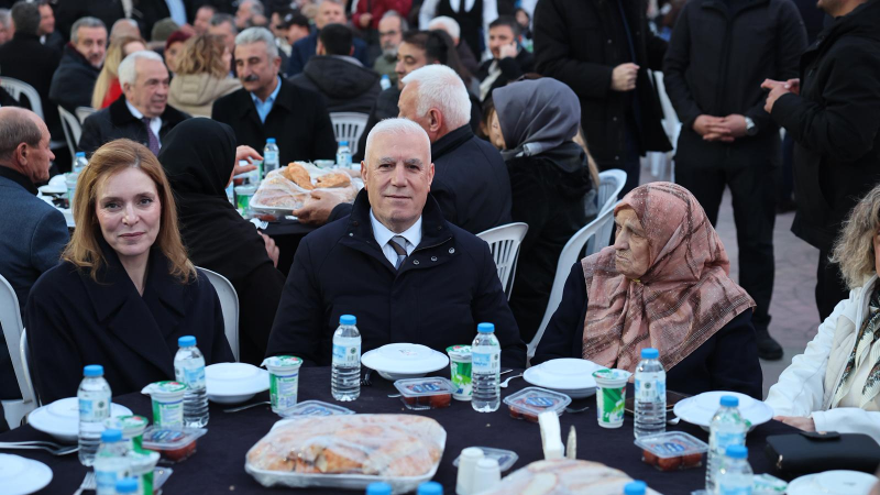 Başkan Bozbey, Kadir Gecesi’nde Özlüce’de hemşehrileriyle buluştu