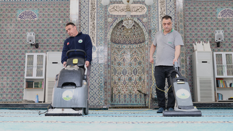 Osmangazi’de Camiler Bayrama ışıl ışıl giriyor