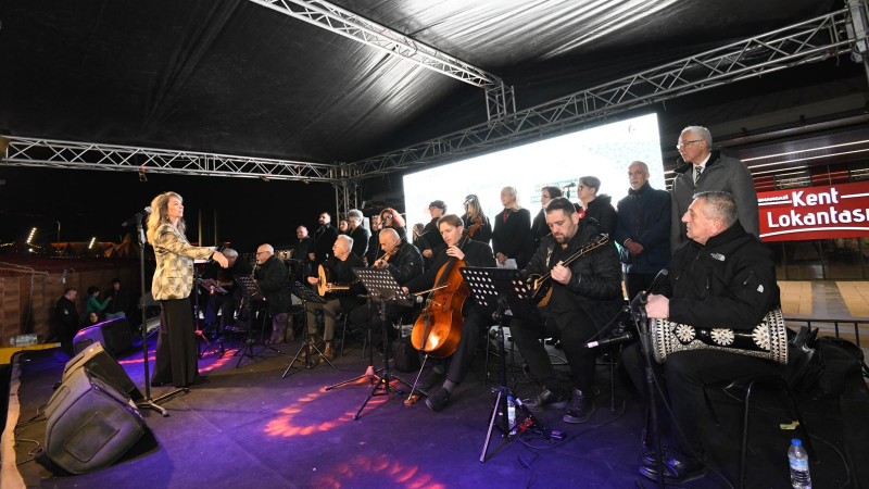 Osmangazi Meydanı’nda Çanakkale ezgileri yankılandı