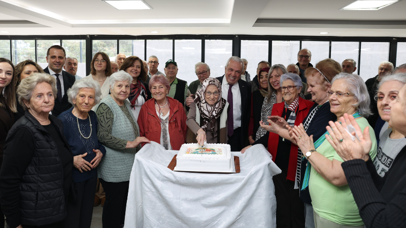 Başkan Özdemir’den huzurevlerine anlamlı ziyaret