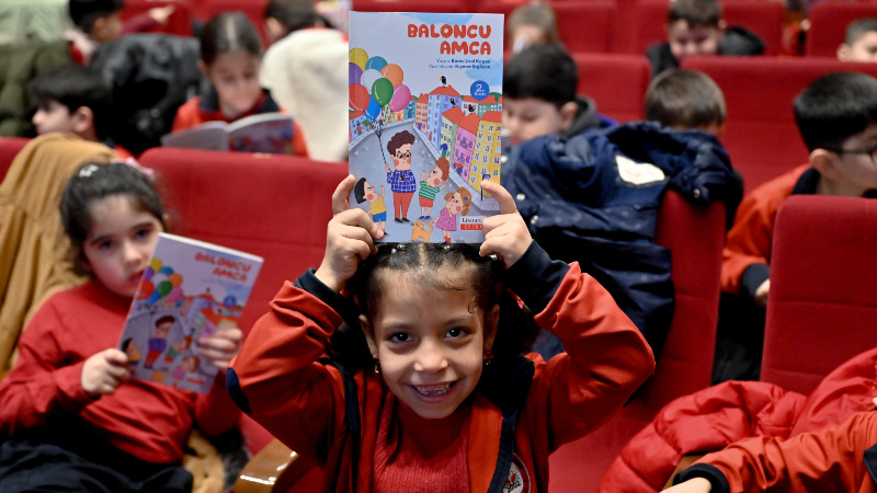 Bursa’da çocuklar yazarla hikâyelerin dünyasında buluştu